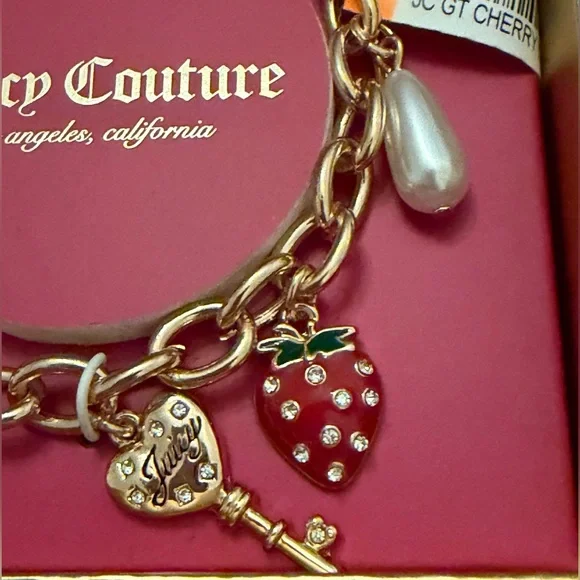 Juicy Couture Gold Charm Bracelet NWT - Picture 3 of 5